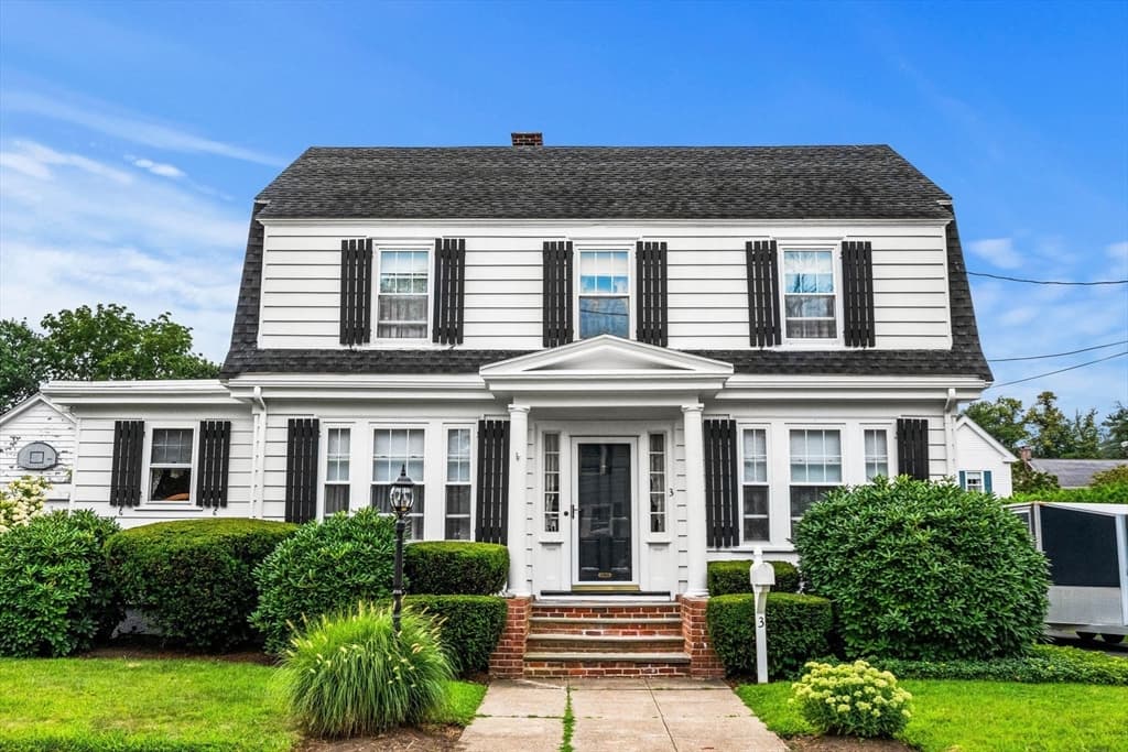 3 Roosevelt Road, Salem MA 01970
