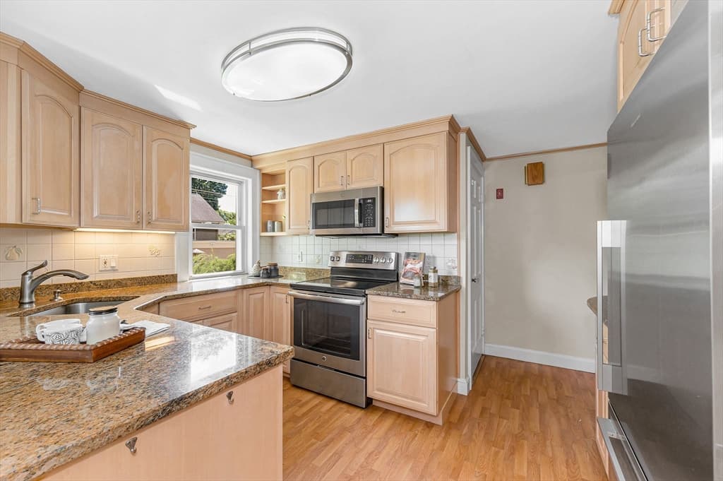 86 Orange Street, Reading MA 01867 photo 12