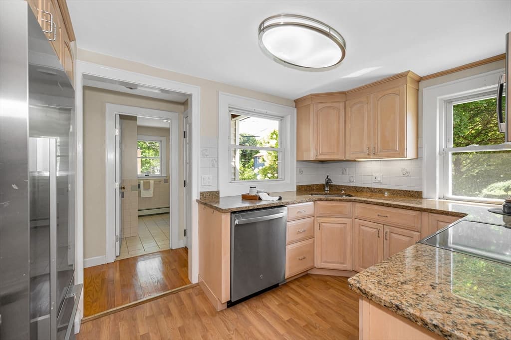 86 Orange Street, Reading MA 01867 photo 10