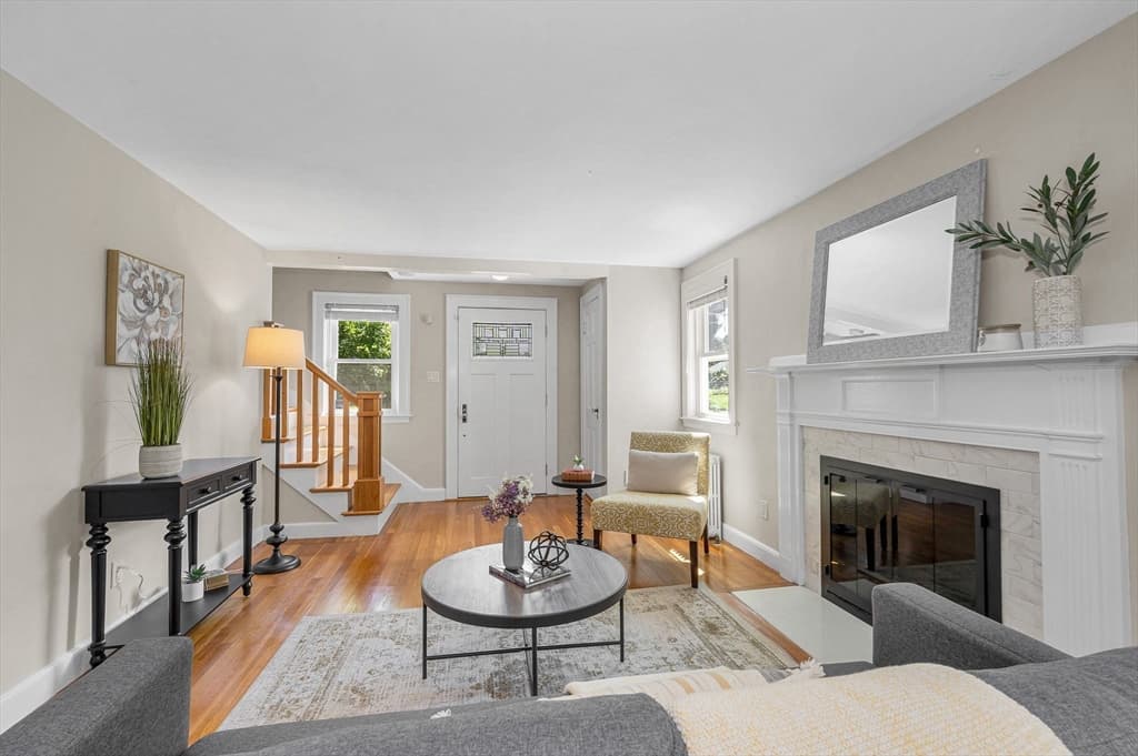 86 Orange Street, Reading MA 01867 photo 4