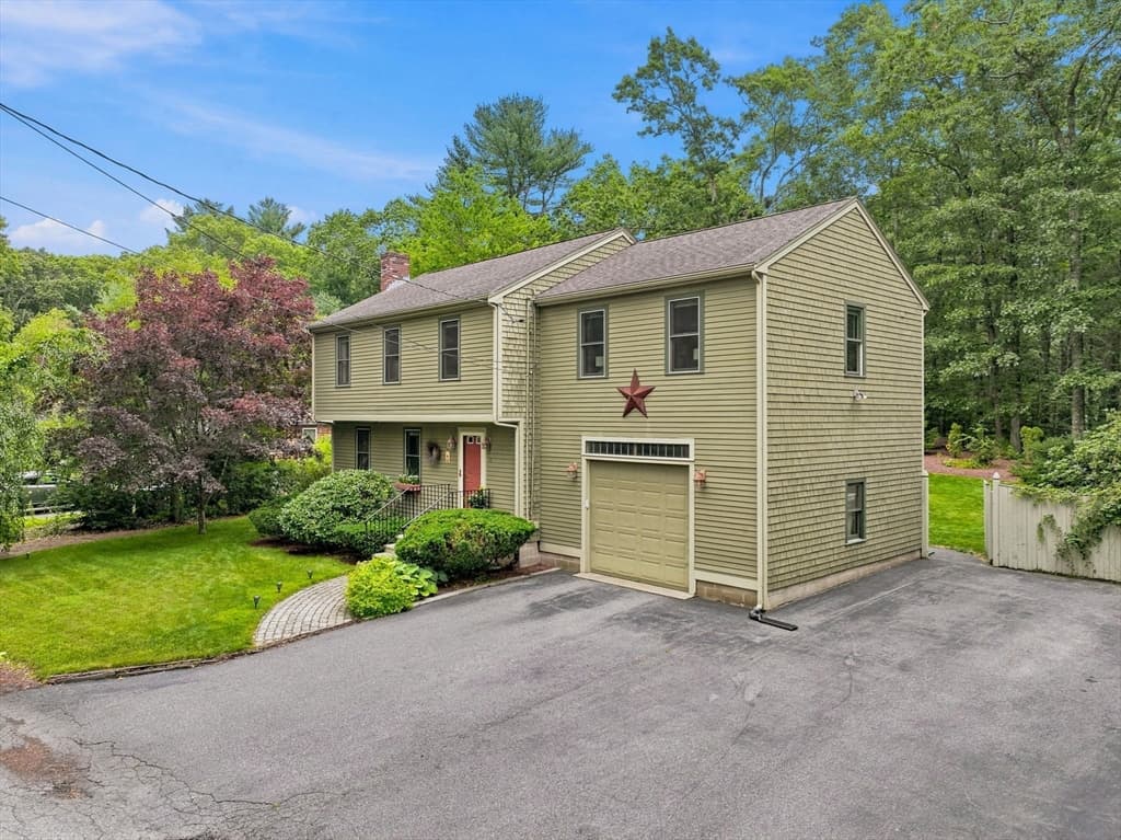 36 Barltett Street, Pembroke MA 02359 photo 26