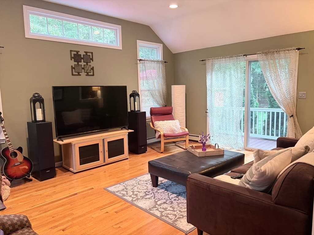 36 Barltett Street, Pembroke MA 02359 photo 10