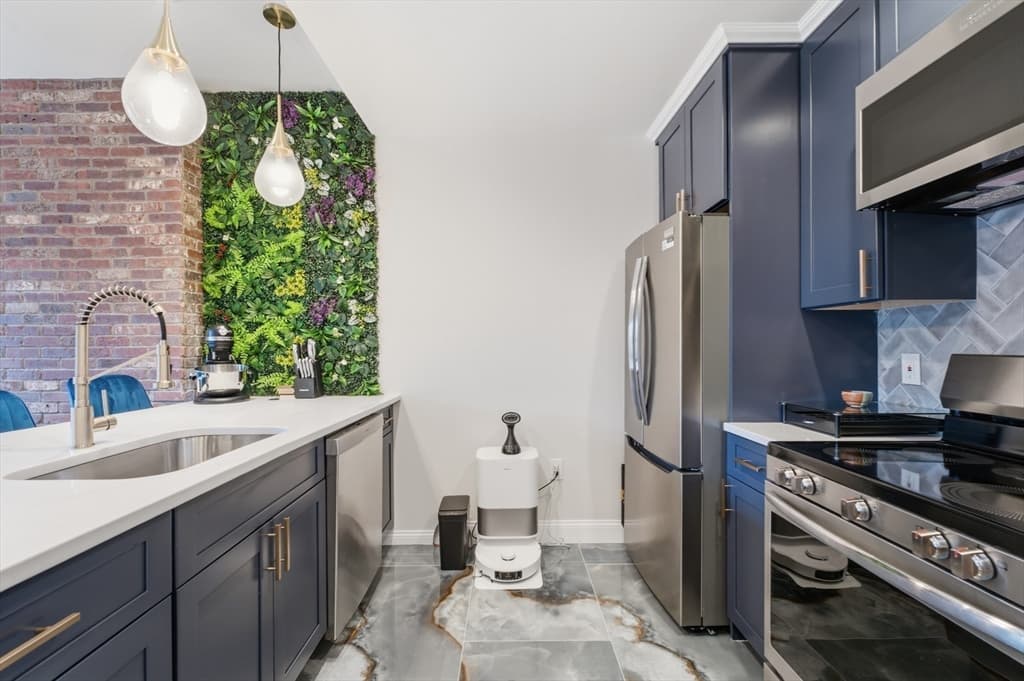 465 Massachusetts Ave # 4, Boston MA 02118 photo 11