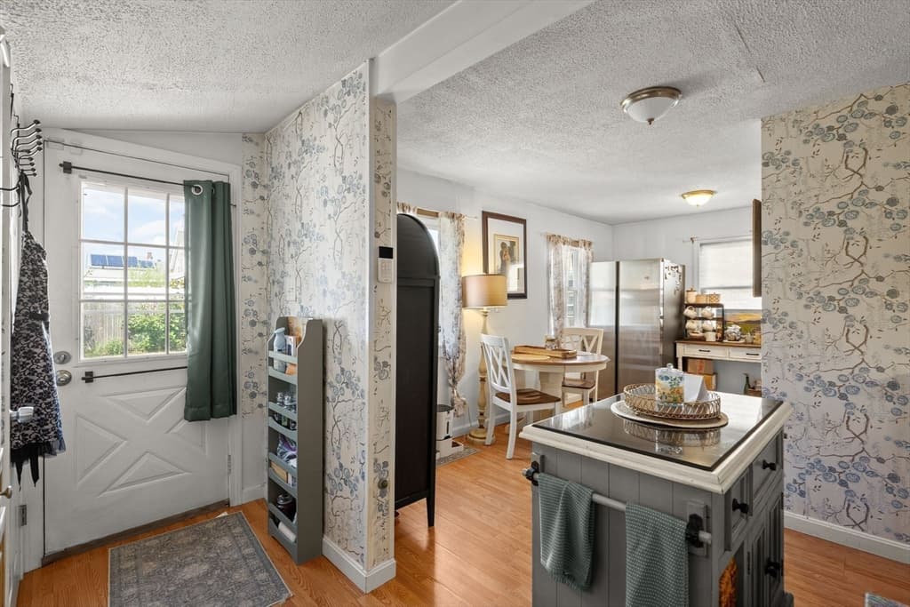 39 Macy St, Quincy MA 02169 photo 11