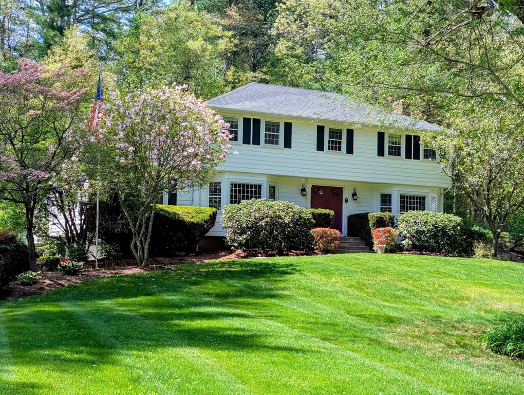 21 Village Green, Norfolk MA 02056