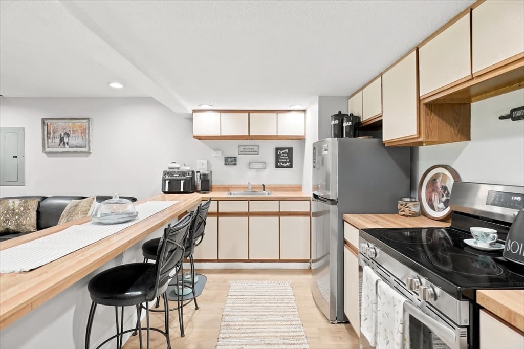 4902 Heatherwood Ln # 4902, Peabody MA 01960 photo 22
