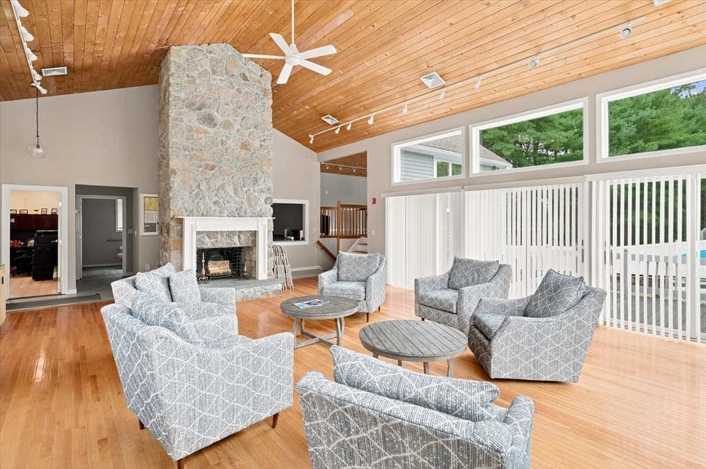 4902 Heatherwood Ln # 4902, Peabody MA 01960 photo 33