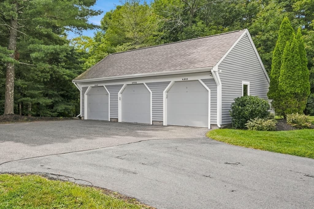 4902 Heatherwood Ln # 4902, Peabody MA 01960 photo 29
