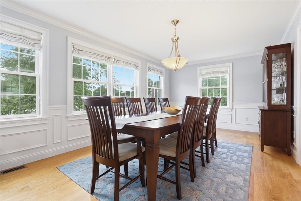 35 Oheir Way, Lowell MA 01852 photo 9