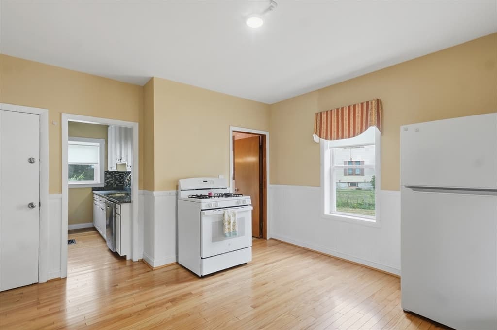 174 Willard Street, Lowell MA 01850 photo 13