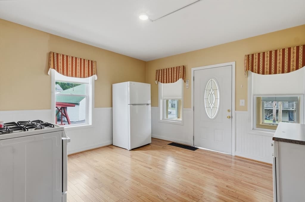 174 Willard Street, Lowell MA 01850 photo 14