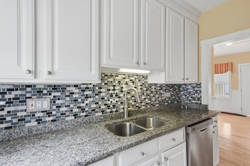 174 Willard Street, Lowell MA 01850 photo 15