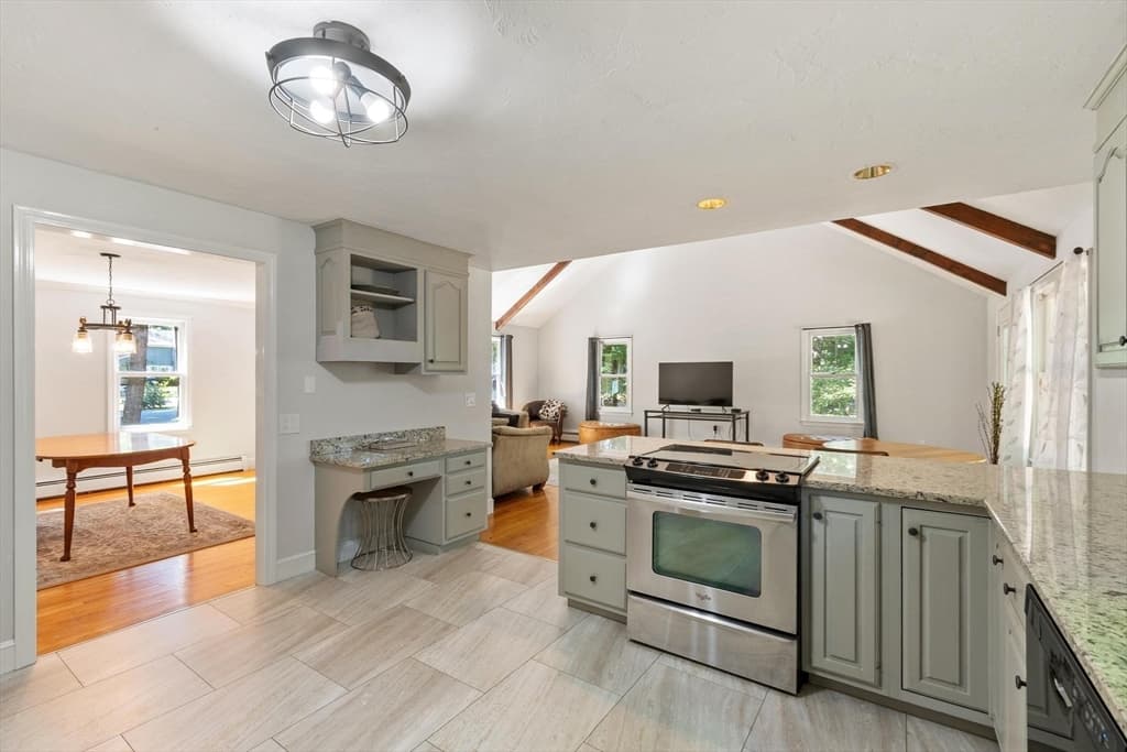 75 Elmwood Rd, Lunenburg MA 01462 photo 14