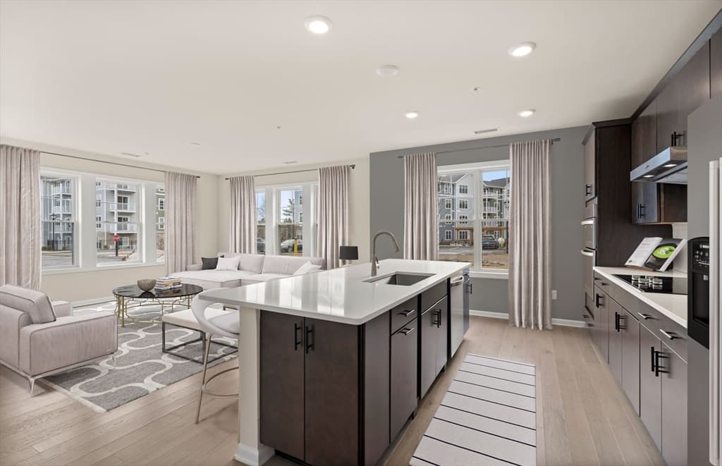8 Peters Farm Way # 106, Westborough MA 01581 photo 5