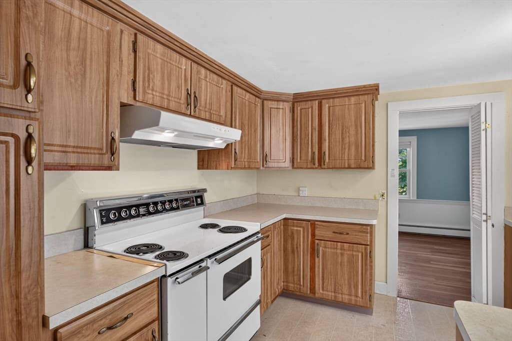 21 Old Colony Rd, Harwich MA 02645 photo 10