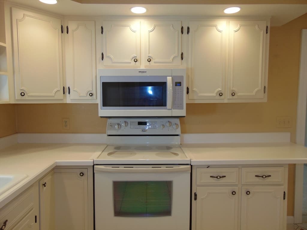 225 Reingold Ave, Fitchburg MA 01420 photo 3
