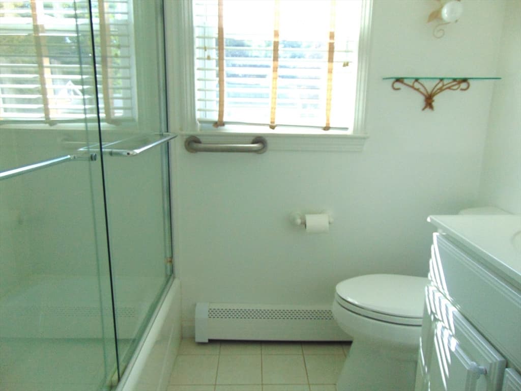 225 Reingold Ave, Fitchburg MA 01420 photo 14