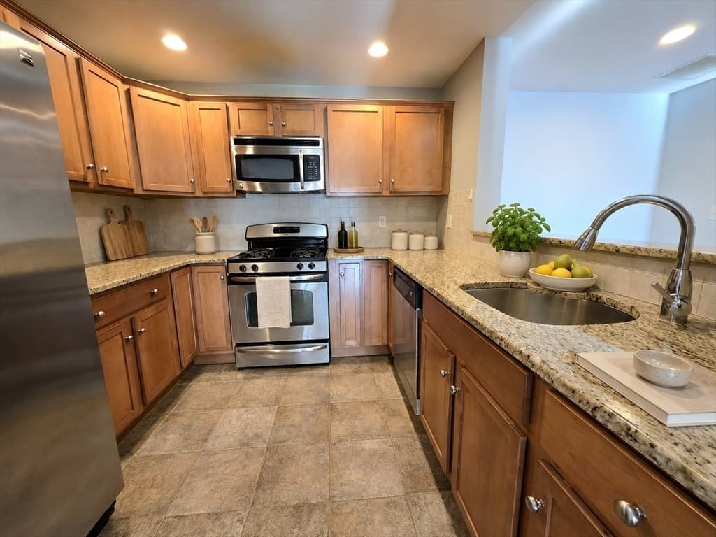 120 Wyllis Ave # 222, Everett MA 02149 photo 15