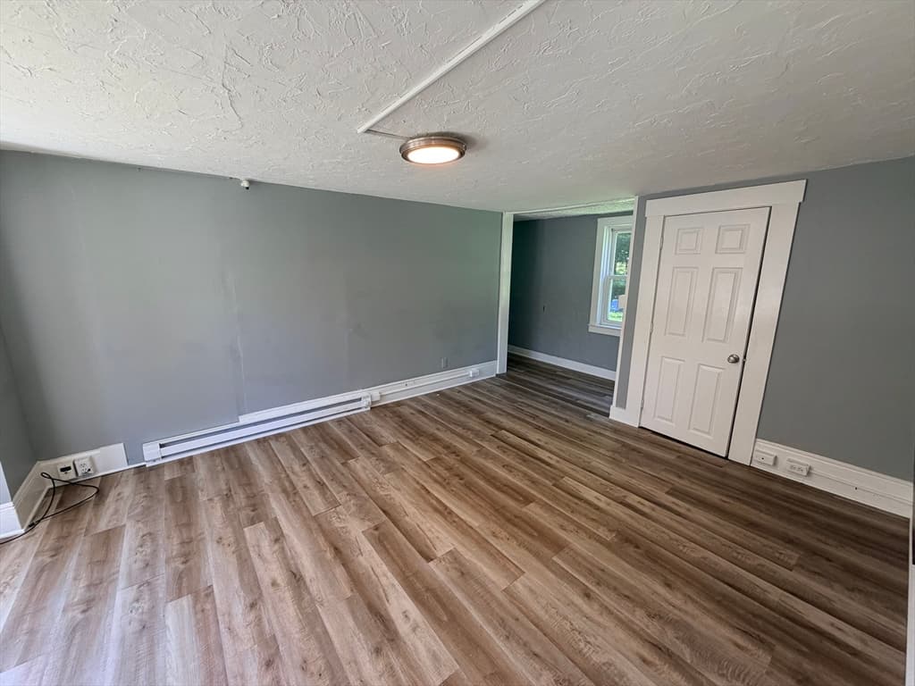 181 Pond St, Leominster MA 01453 photo 17