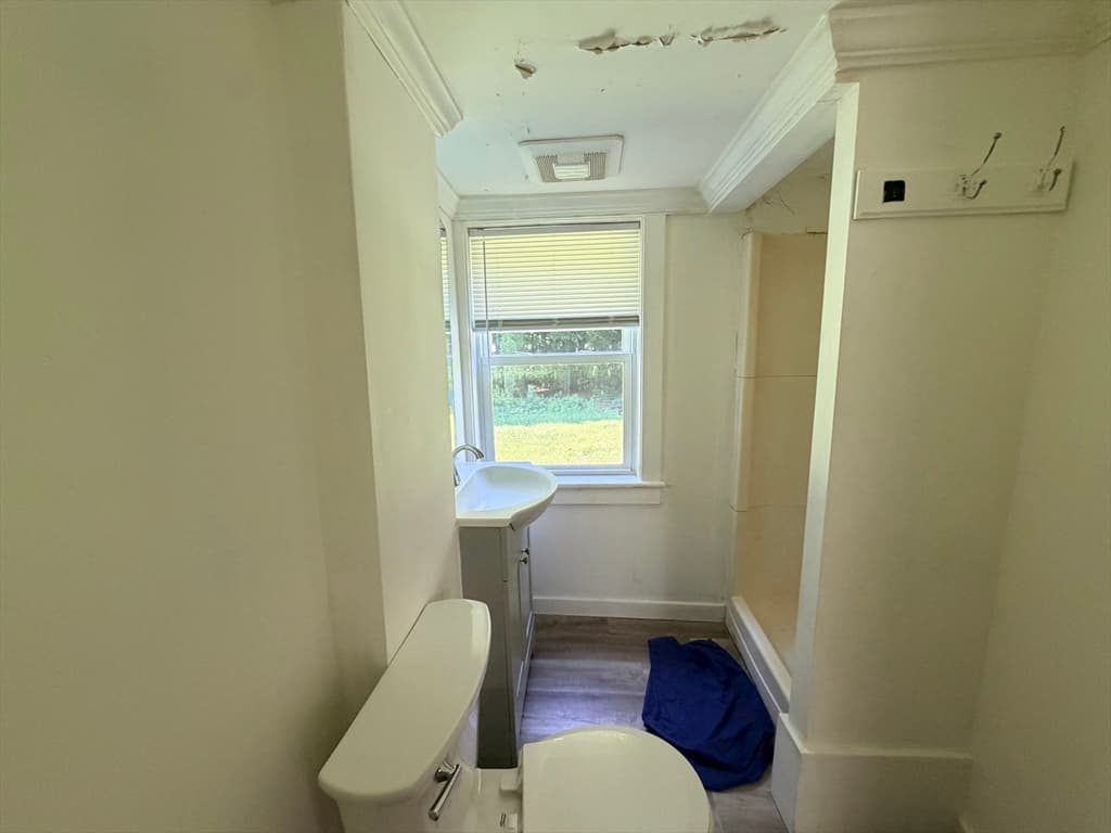181 Pond St, Leominster MA 01453 photo 20