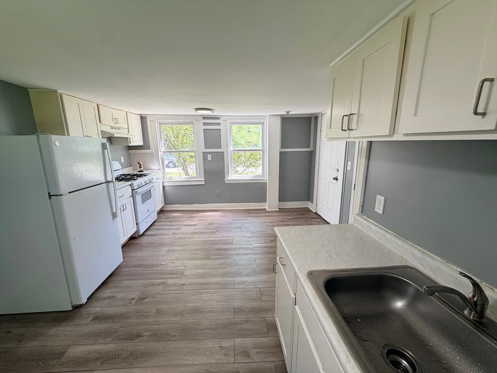 181 Pond St, Leominster MA 01453 photo 19