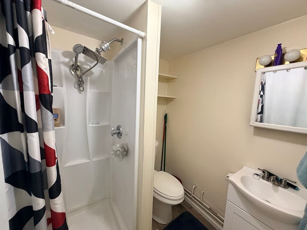 181 Pond St, Leominster MA 01453 photo 8