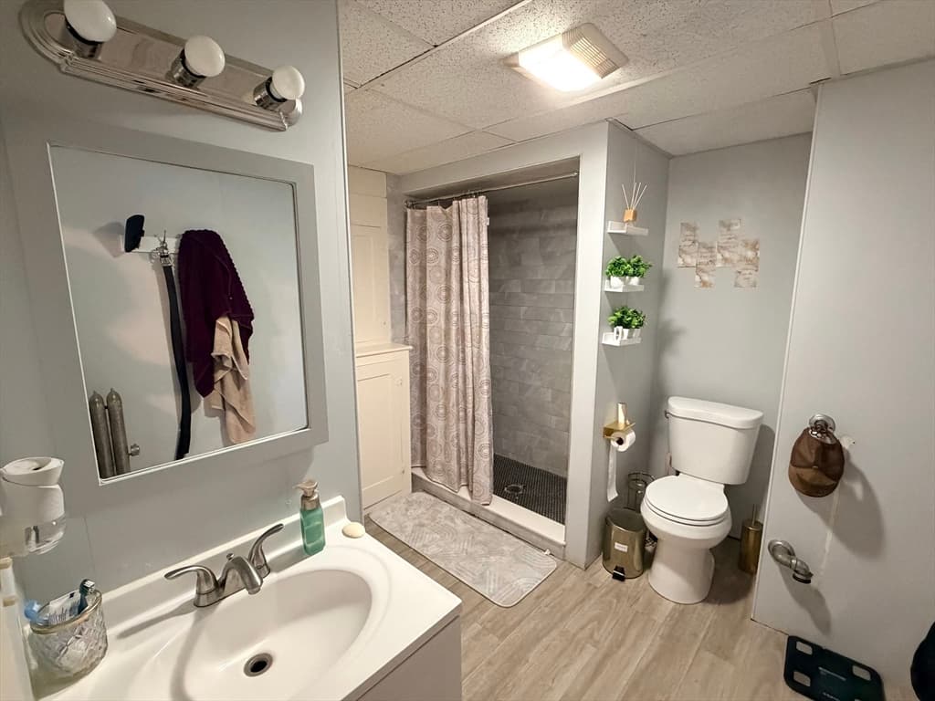 6 N Main St, Leominster MA 01453 photo 7