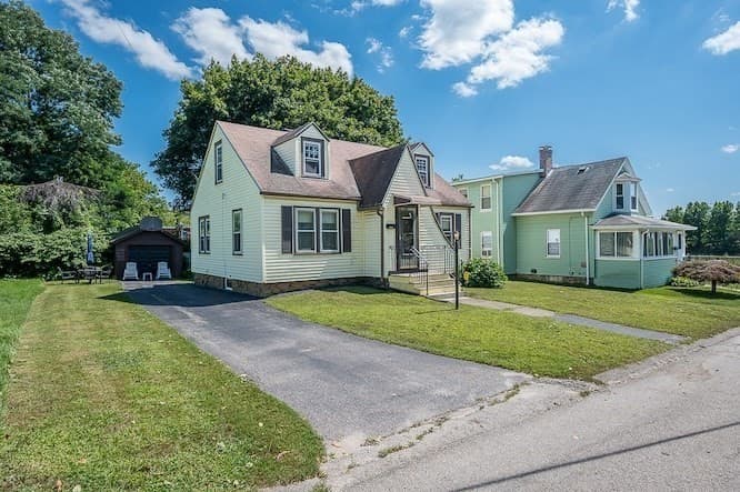 4 Grammont Rd, Worcester MA 01607 photo 3