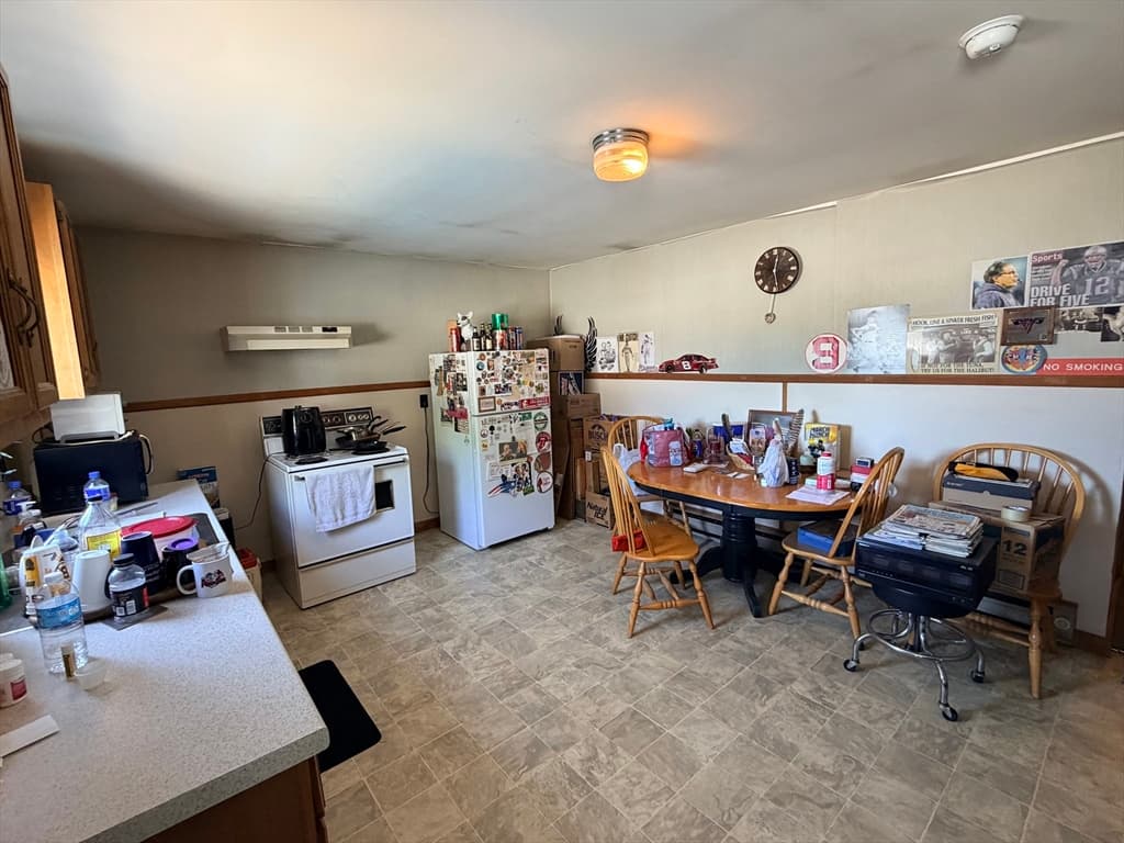 264 Mechanic St, Leominster MA 01453 photo 6