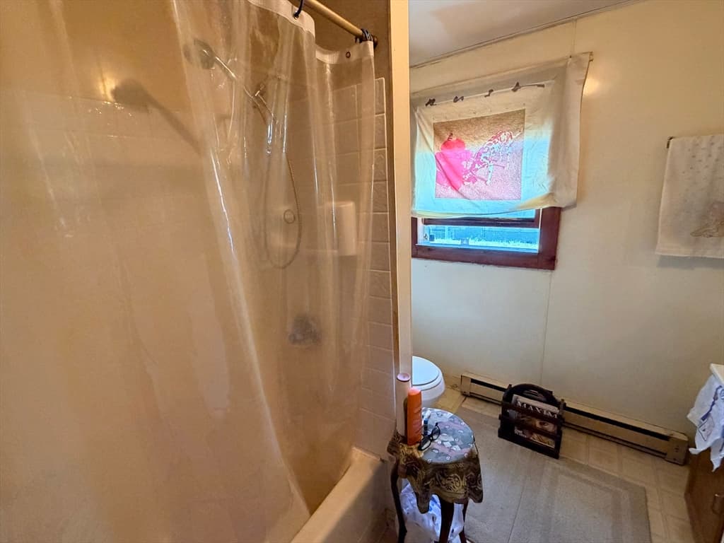 264 Mechanic St, Leominster MA 01453 photo 8