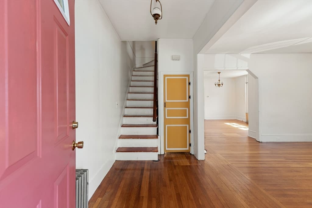 22 Clyde St, Somerville MA 02144 photo 3