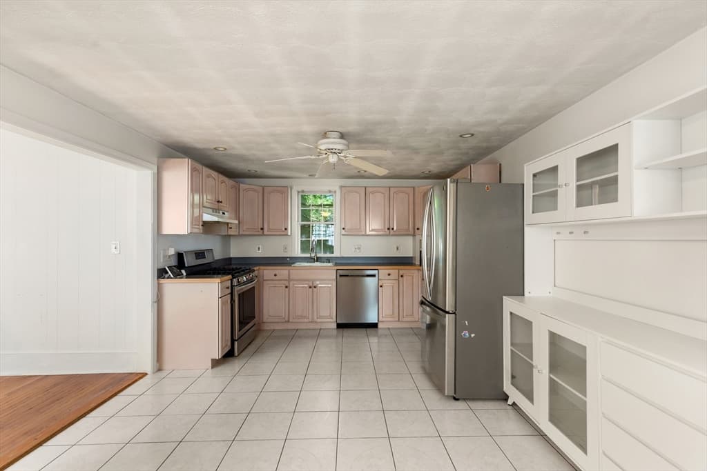 22 Clyde St, Somerville MA 02144 photo 11