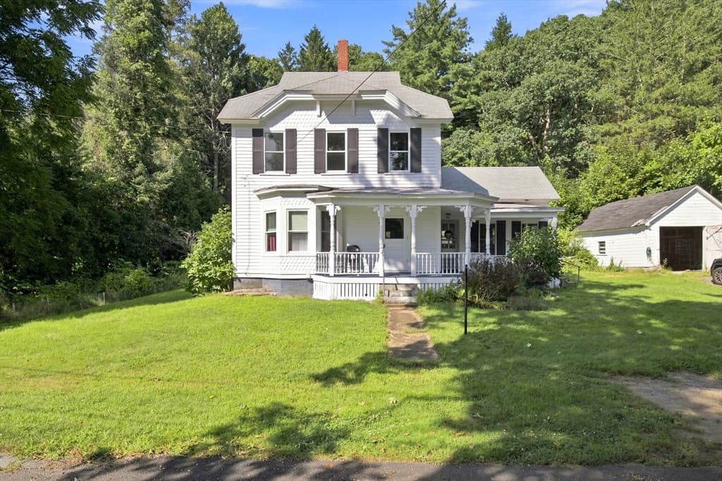 116 Richardson St, Warren MA 01083 photo 2