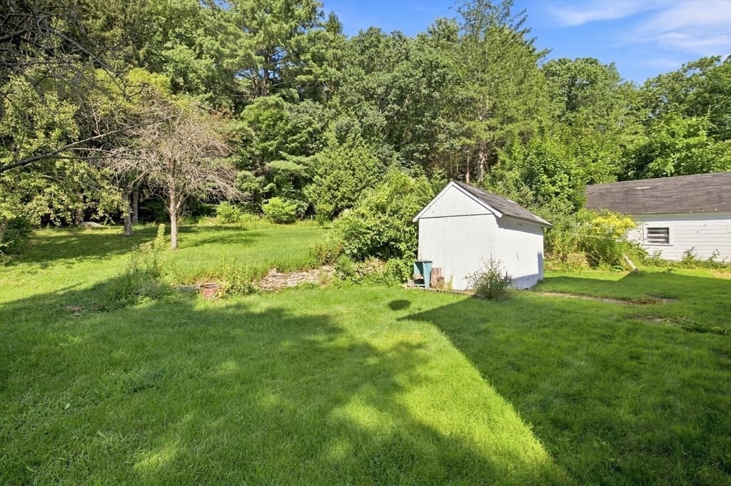 116 Richardson St, Warren MA 01083 photo 24