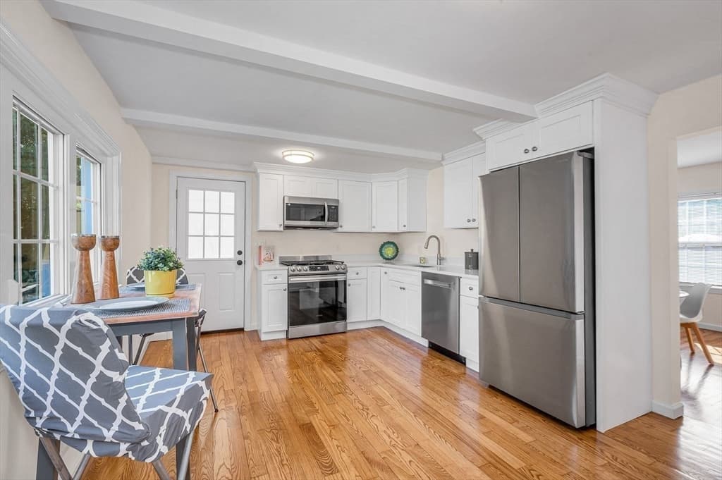 19 Butler Ave, Wakefield MA 01880 photo 6