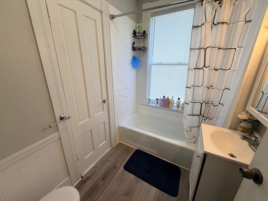 719 Main St, Clinton MA 01510 photo 8