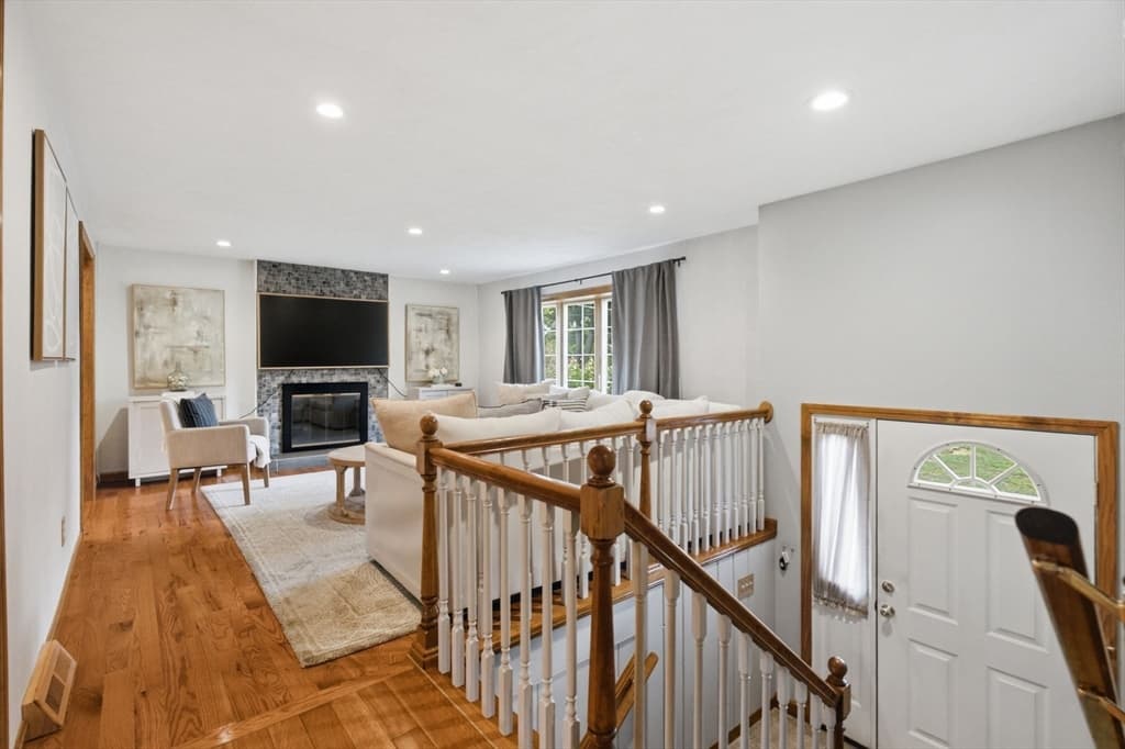 33-R Melrose Ave, Wilmington MA 01887 photo 3