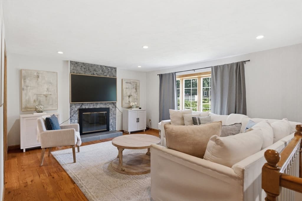 33-R Melrose Ave, Wilmington MA 01887 photo 4