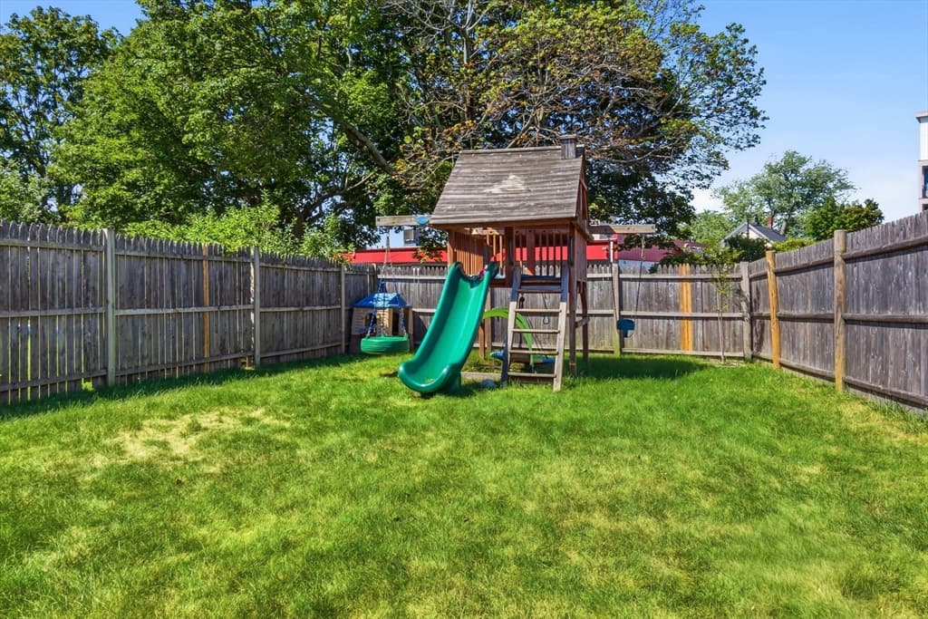 22 Myrtle St, Beverly MA 01915 photo 16