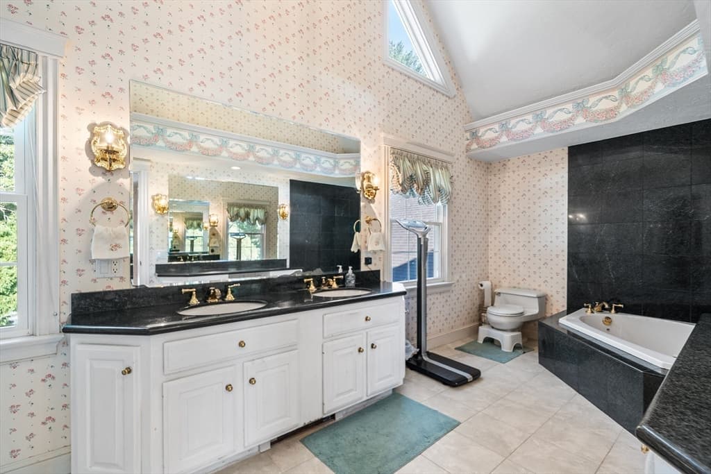 17 Old Landing Rd, Pembroke MA 02359 photo 24