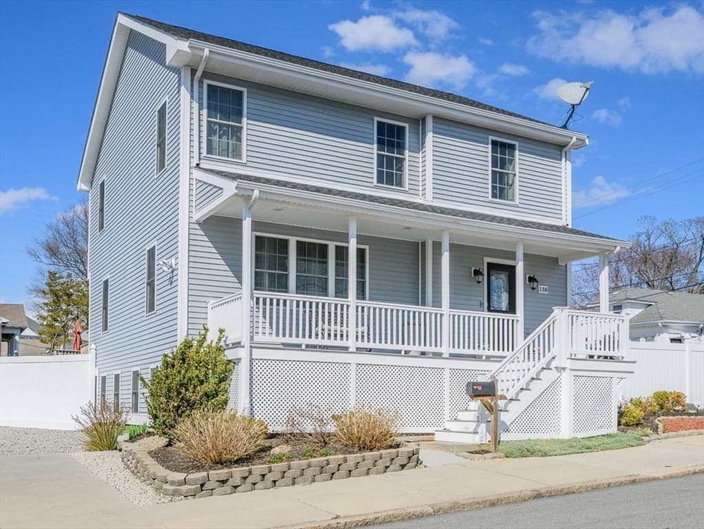 138 Sprague St, Fall River MA 02724