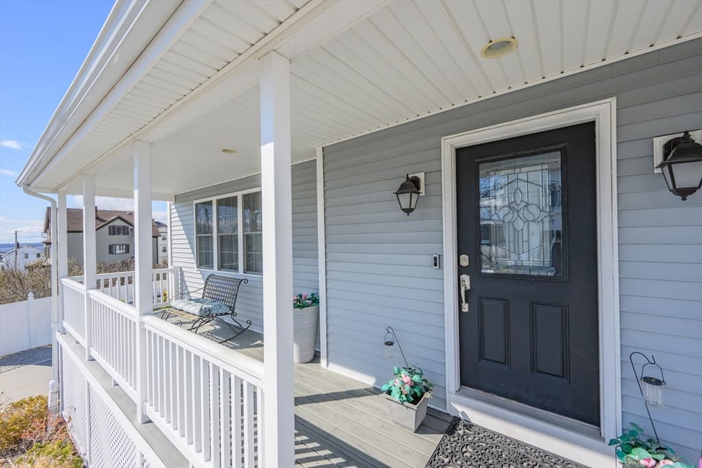 138 Sprague St, Fall River MA 02724 photo 4