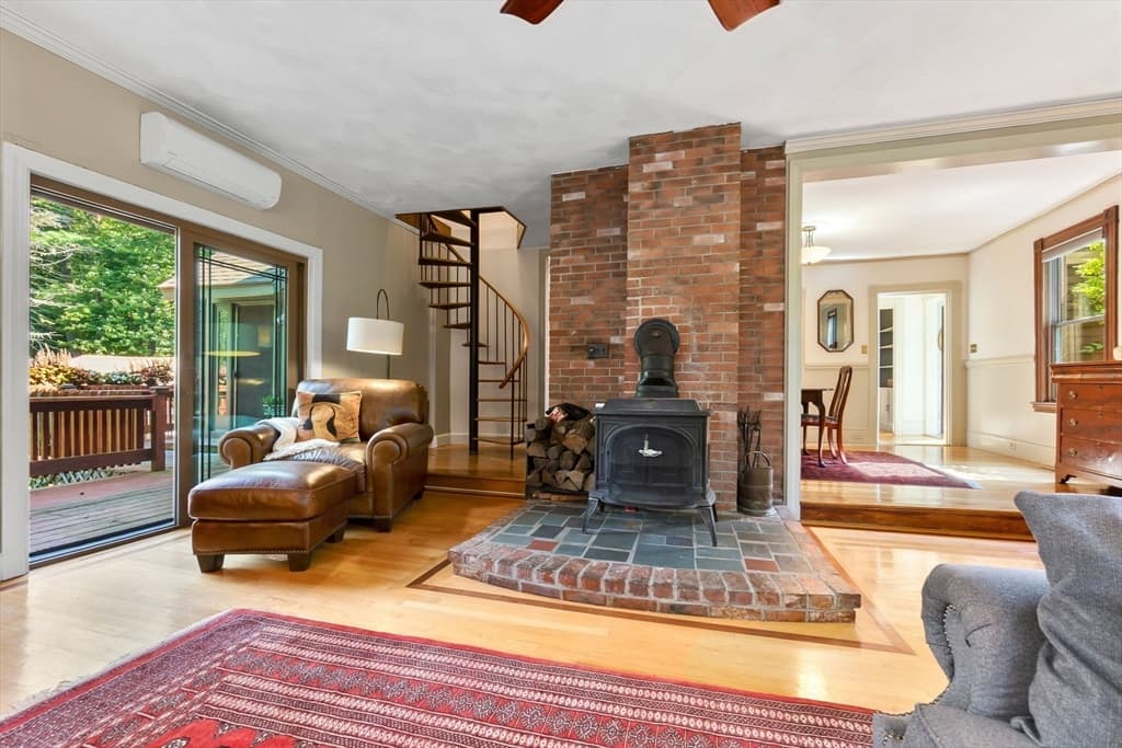257 Centre Street, Danvers MA 01923 photo 6
