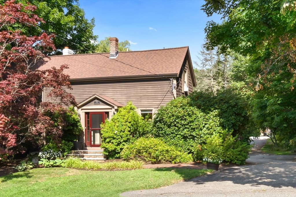 257 Centre Street, Danvers MA 01923