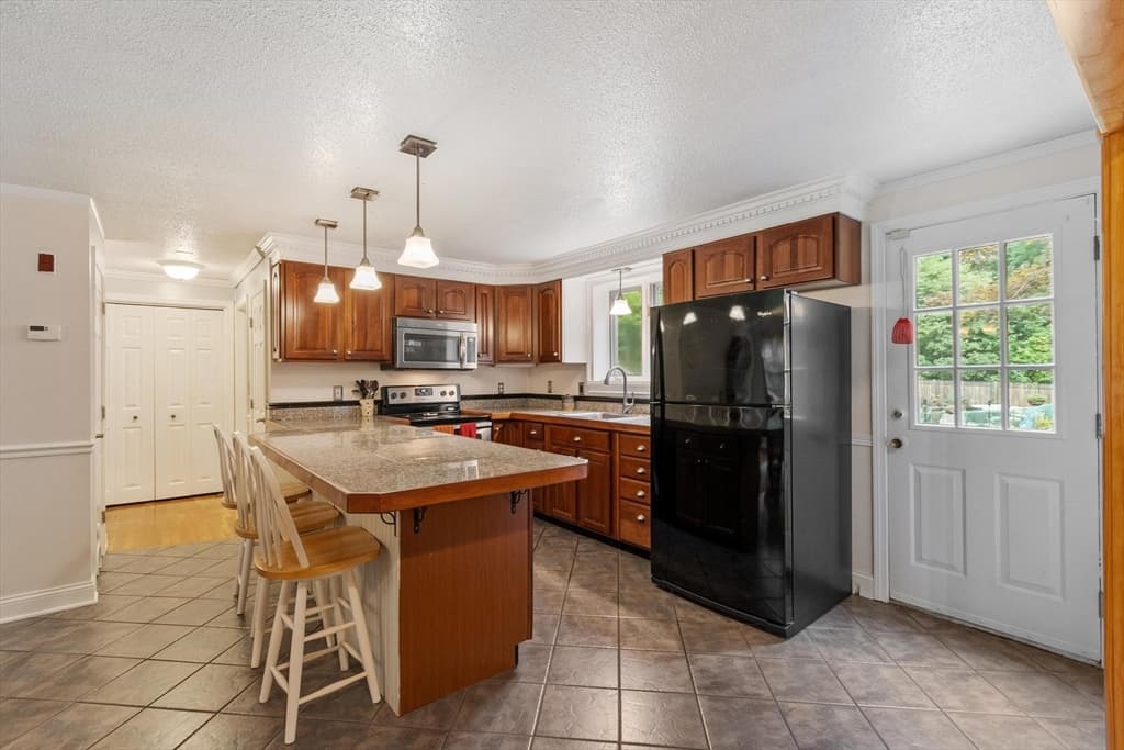 17 June Street, Pepperell MA 01463 photo 9