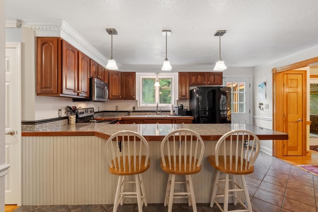 17 June Street, Pepperell MA 01463 photo 10