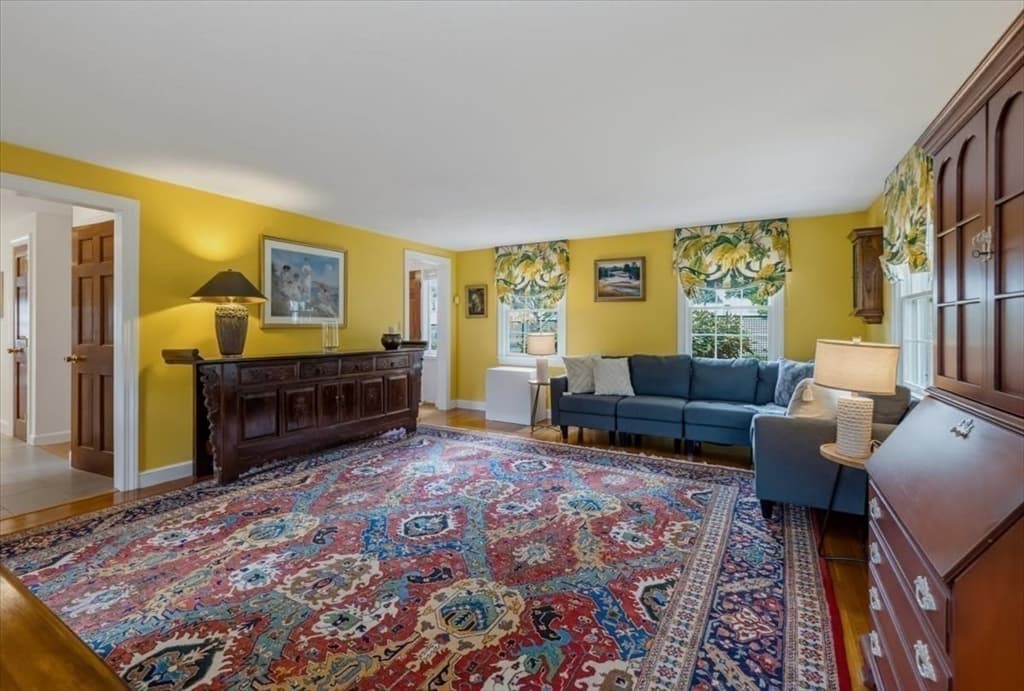 27 Church Ln, Burlington MA 01803 photo 6