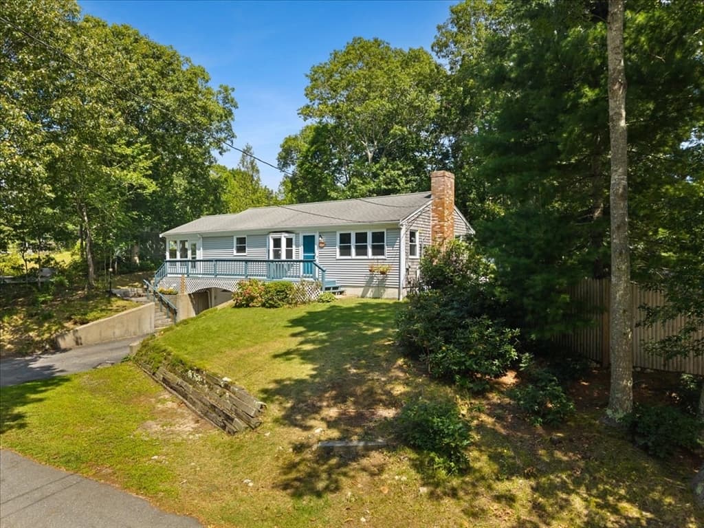 84 Eel Pond Rd, Bourne MA 02532 photo 2