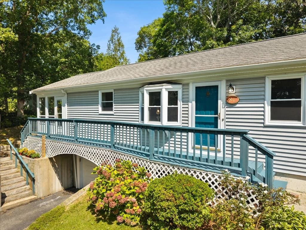84 Eel Pond Rd, Bourne MA 02532 photo 3