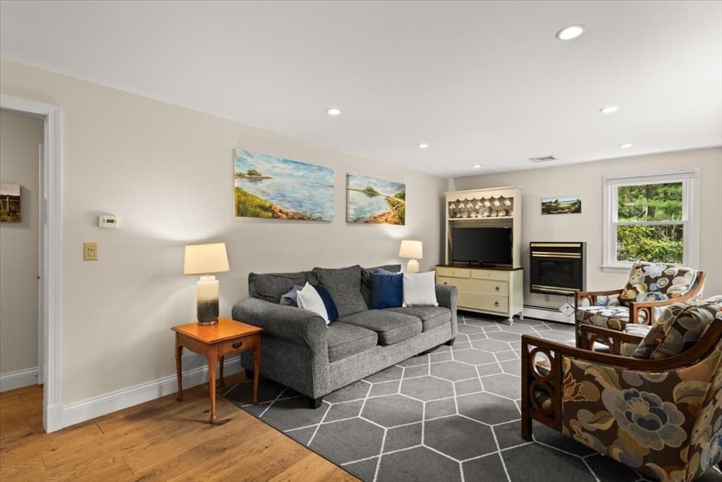 84 Eel Pond Rd, Bourne MA 02532 photo 11